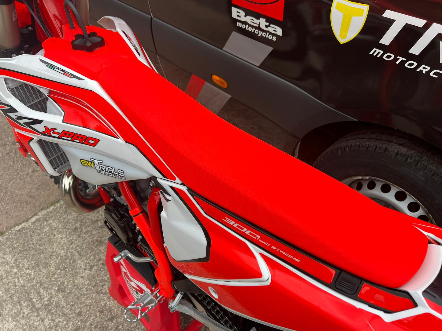 2025 Beta RR X-PRO 2T 250cc/300cc Enduro Bike