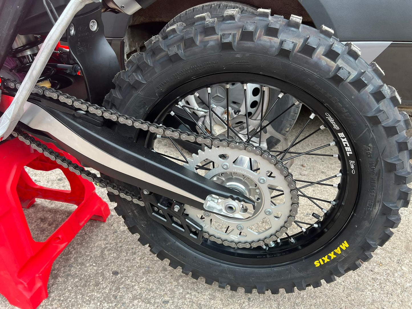 2025 Beta RR X-PRO 2T 250cc/300cc Enduro Bike