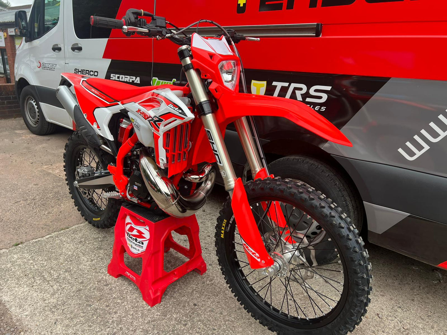 2025 Beta RR X-PRO 2T 250cc/300cc Enduro Bike