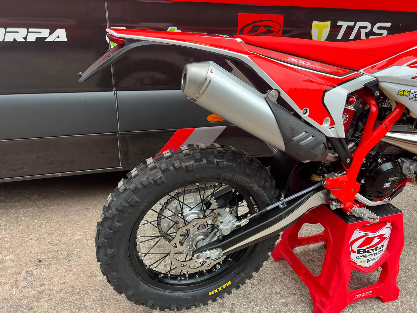 2025 Beta RR X-PRO 2T 250cc/300cc Enduro Bike