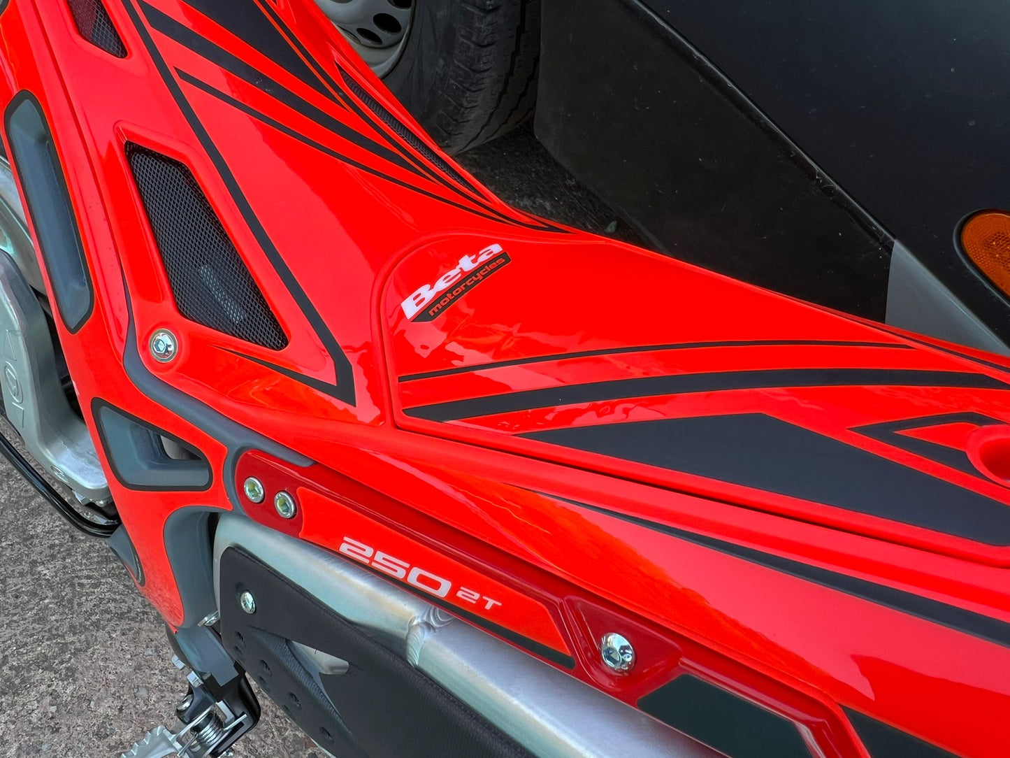 2025 Beta EVO 2T 125cc/200cc Trials Bike