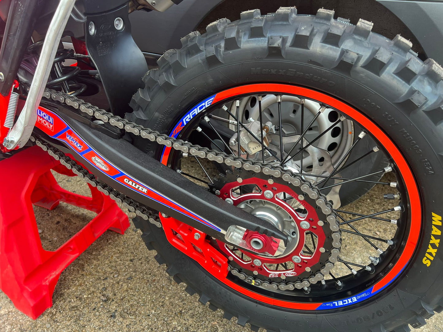 2025 Beta RR Race 2T 250cc/300cc Enduro Bike