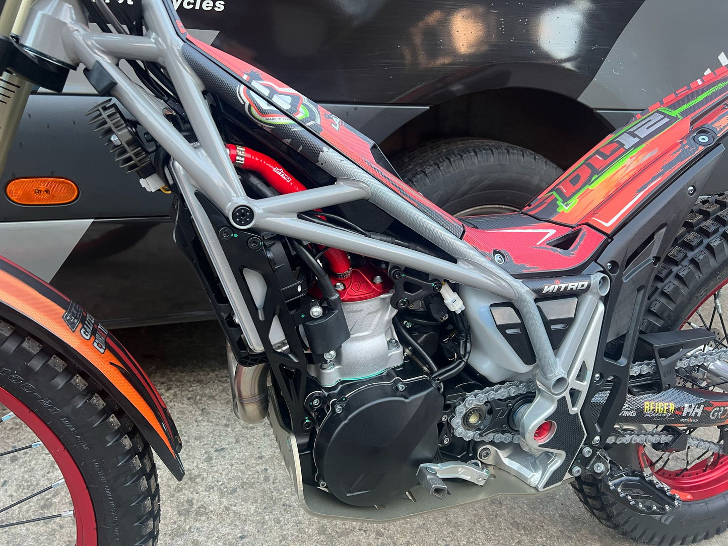 2025 Vertigo Nitro DL12 Dougie Lampkin Replica 125cc/225cc/250cc/300cc Trials Bike
