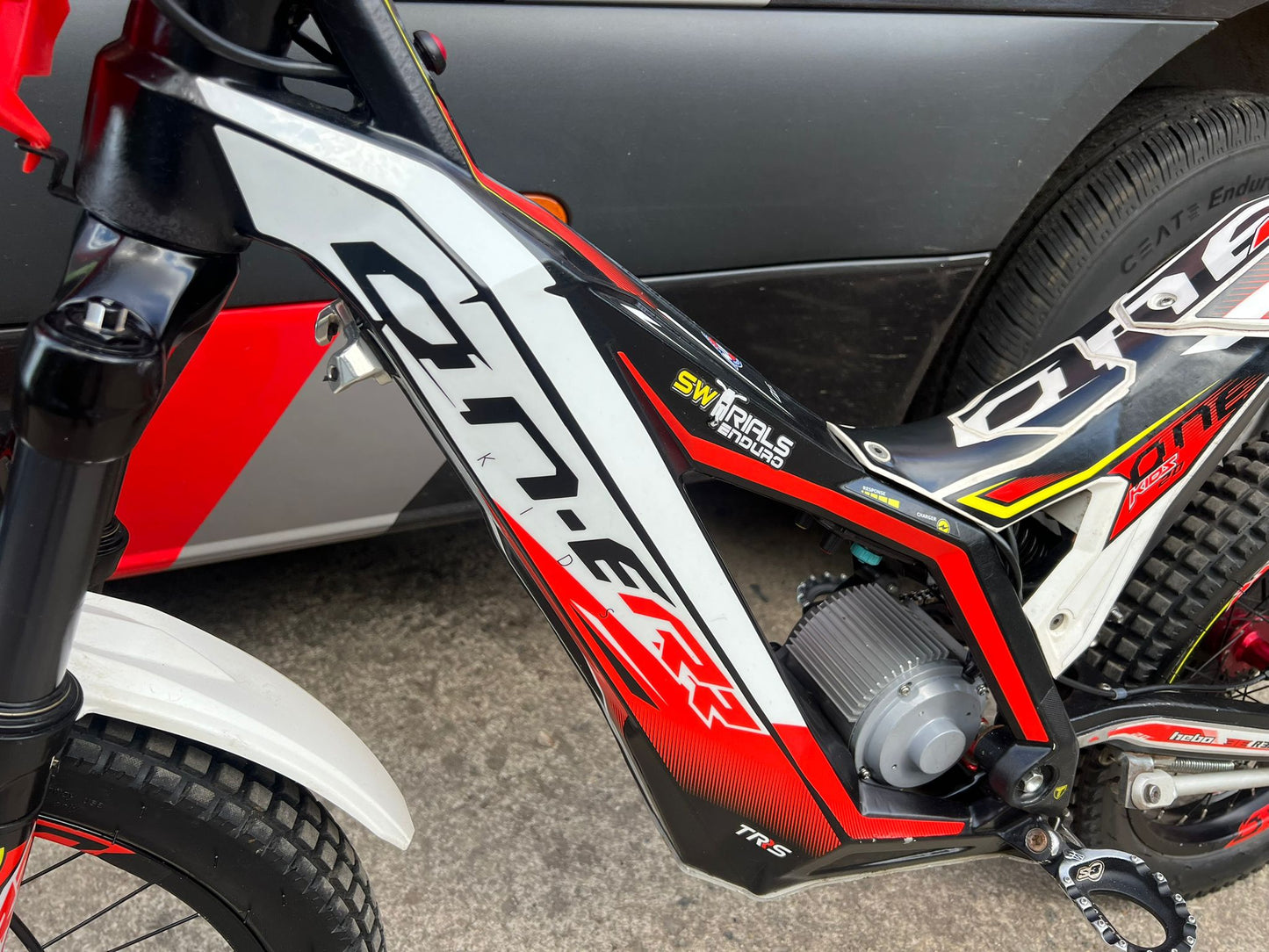 2025 TRS On-E RR 20 Kids Electric Trials Bike