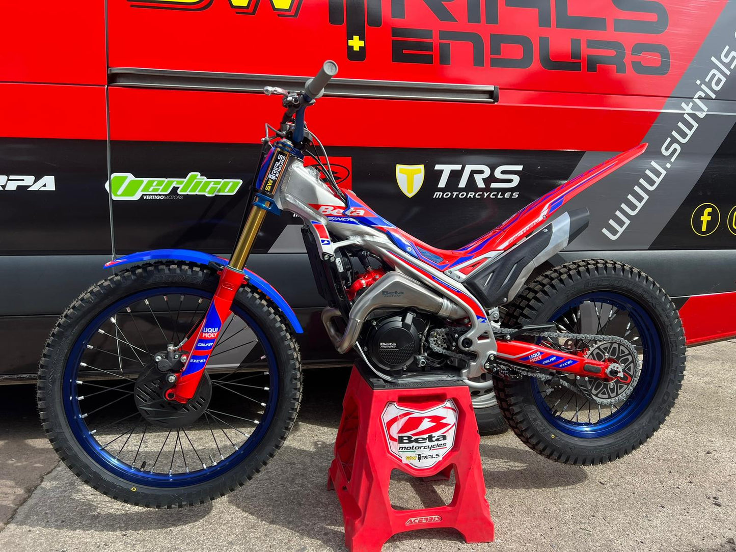 2026 Beta SINCRO Factory 2T 250cc/300cc Trials Bike