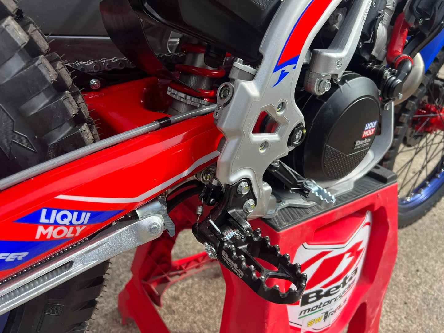 2026 Beta SINCRO Factory 2T 250cc/300cc Trials Bike