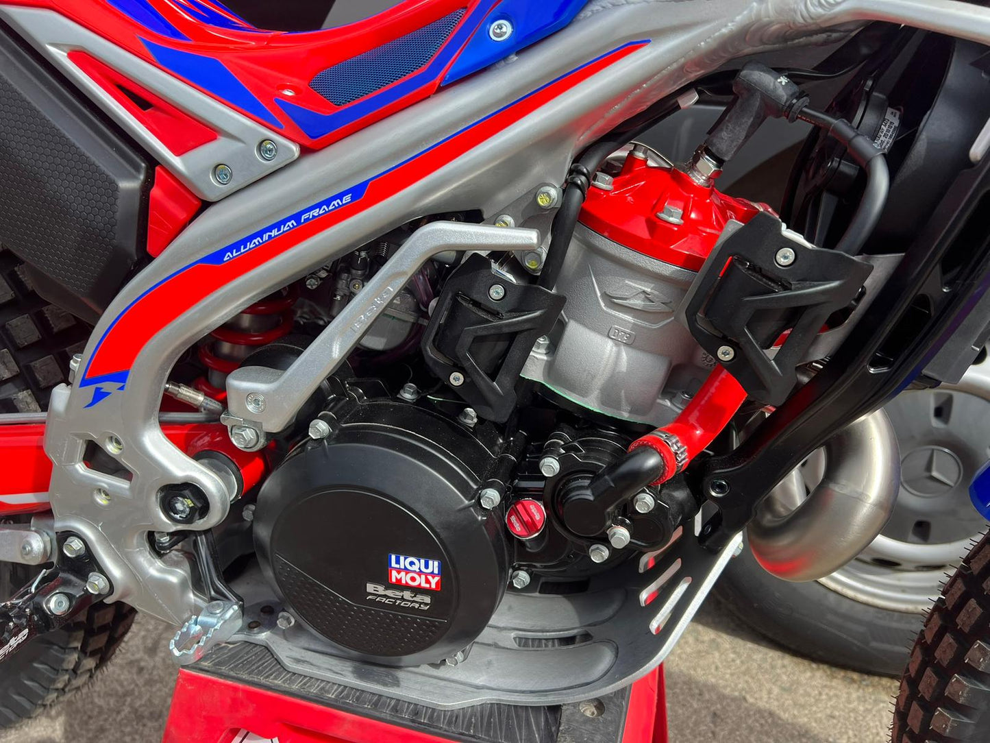 2026 Beta SINCRO Factory 2T 250cc/300cc Trials Bike