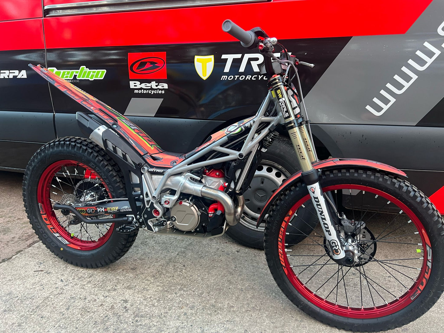 2025 Vertigo Nitro DL12 Dougie Lampkin Replica 125cc/225cc/250cc/300cc Trials Bike