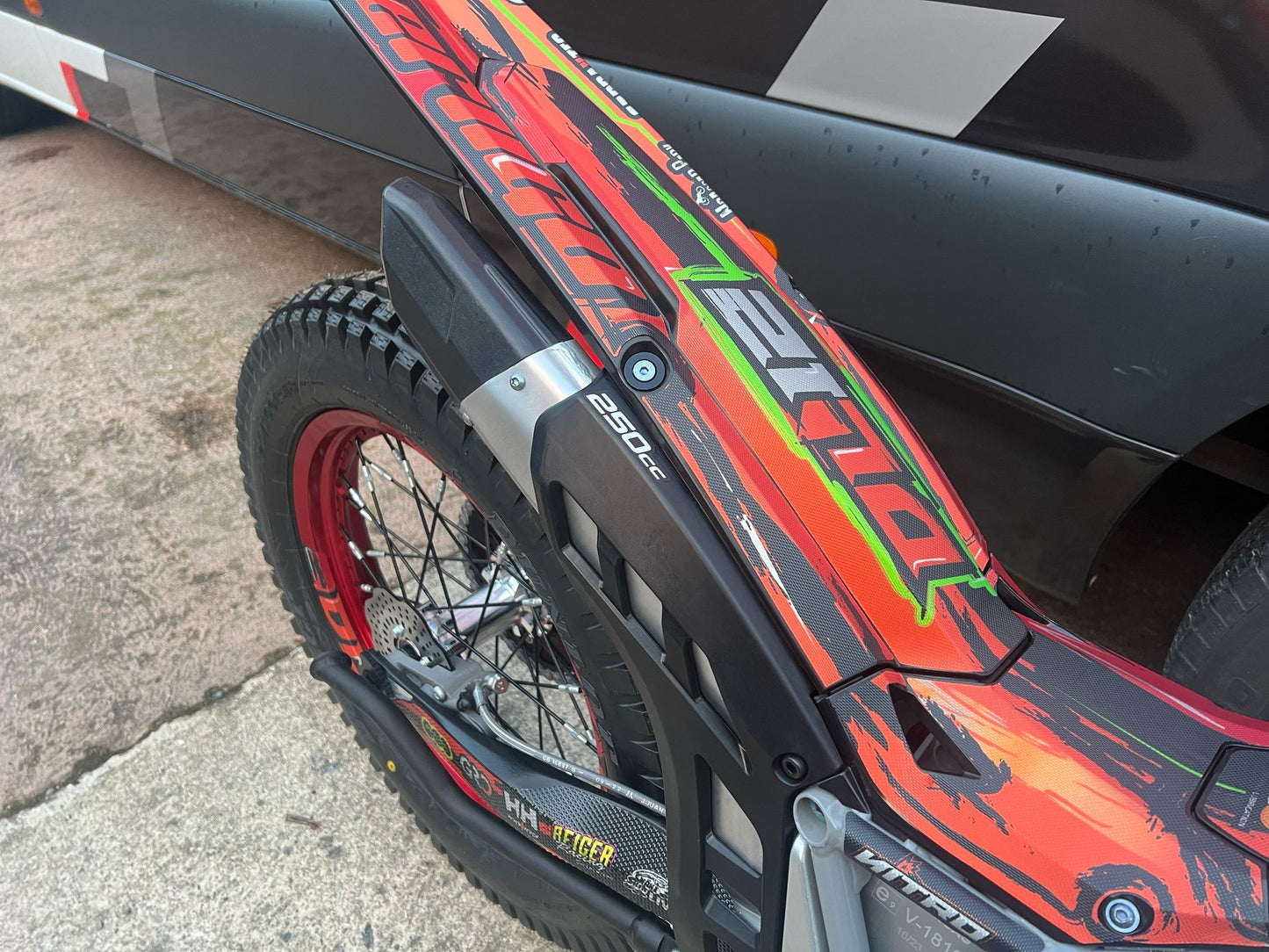 2025 Vertigo Nitro DL12 Dougie Lampkin Replica 125cc/225cc/250cc/300cc Trials Bike