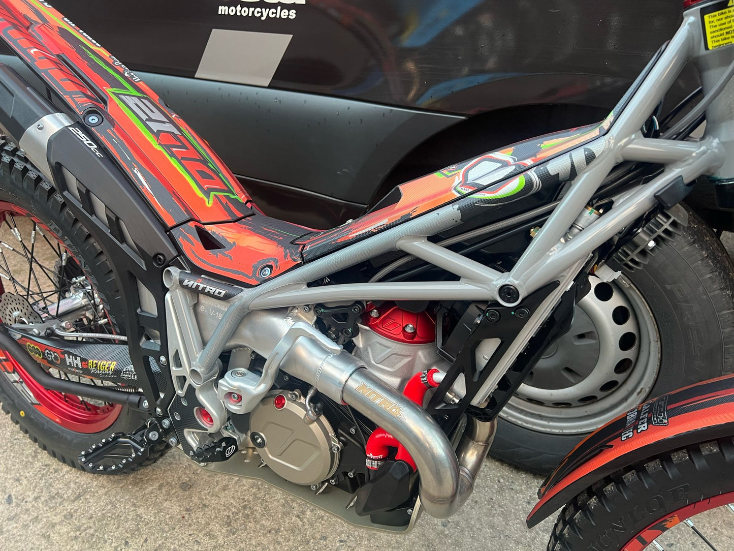 2025 Vertigo Nitro DL12 Dougie Lampkin Replica 125cc/225cc/250cc/300cc Trials Bike