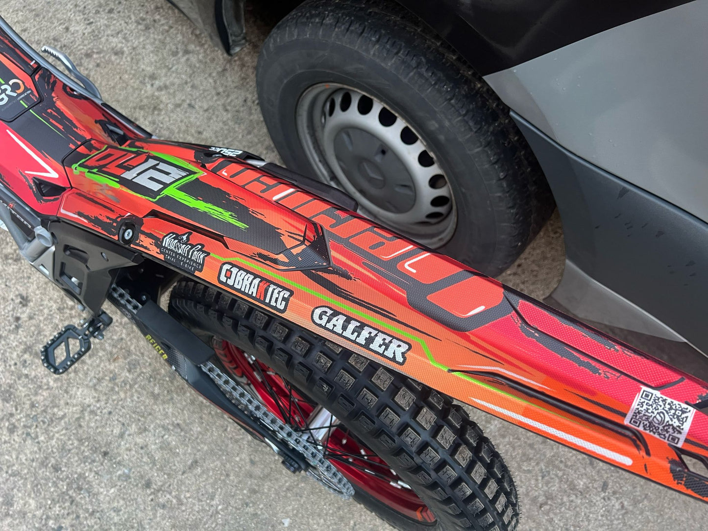2025 Vertigo Nitro DL12 Dougie Lampkin Replica 125cc/225cc/250cc/300cc Trials Bike