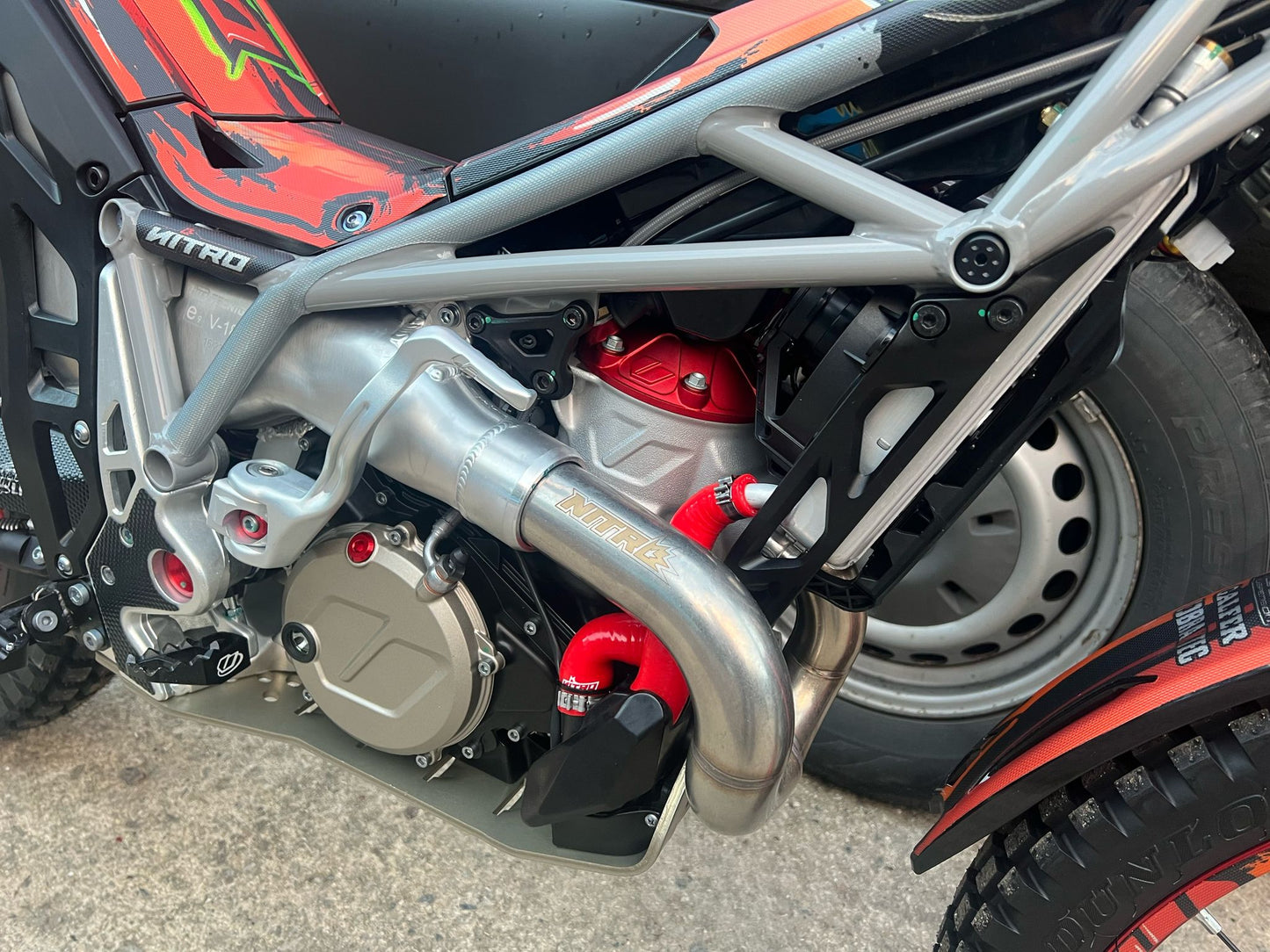 2025 Vertigo Nitro DL12 Dougie Lampkin Replica 125cc/225cc/250cc/300cc Trials Bike