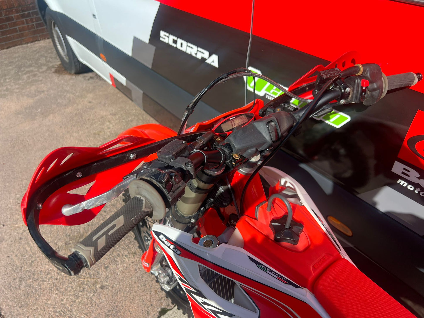 2025 Beta RR X-PRO 4T 350cc Enduro Bike