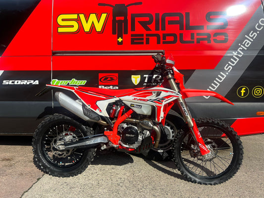 2025 Beta RR X-PRO 4T 350cc Enduro Bike