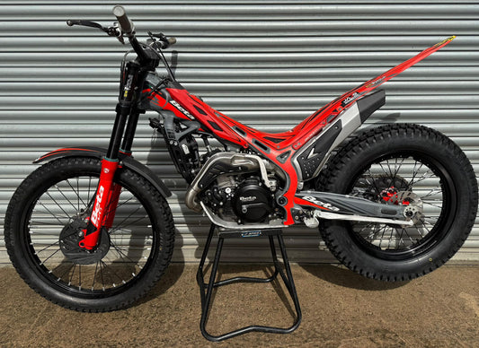 2025 Beta EVO 2T Euro Special 300cc Trials Bike