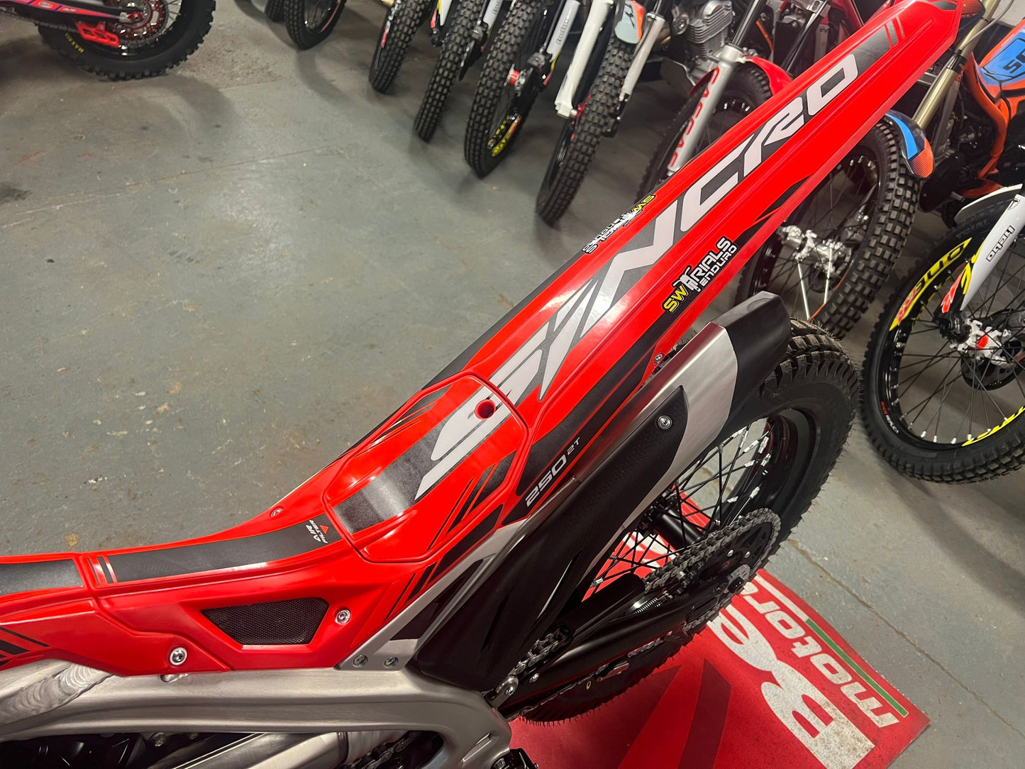 2026 Beta SINCRO 2T 250cc/300cc Trials Bike