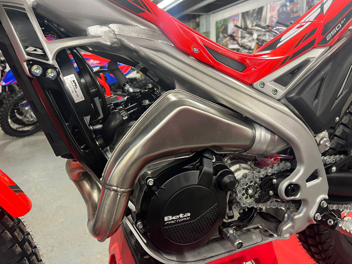 2026 Beta SINCRO 2T 250cc/300cc Trials Bike