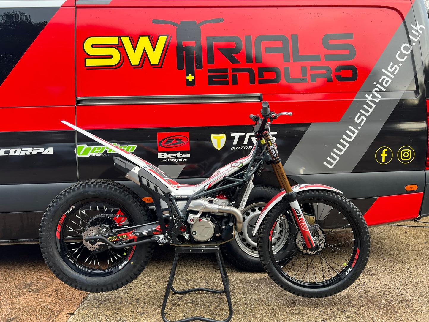 2026 Vertigo Nitro Dougie Lampkin DL26 125cc/250cc/300cc Trials Bike