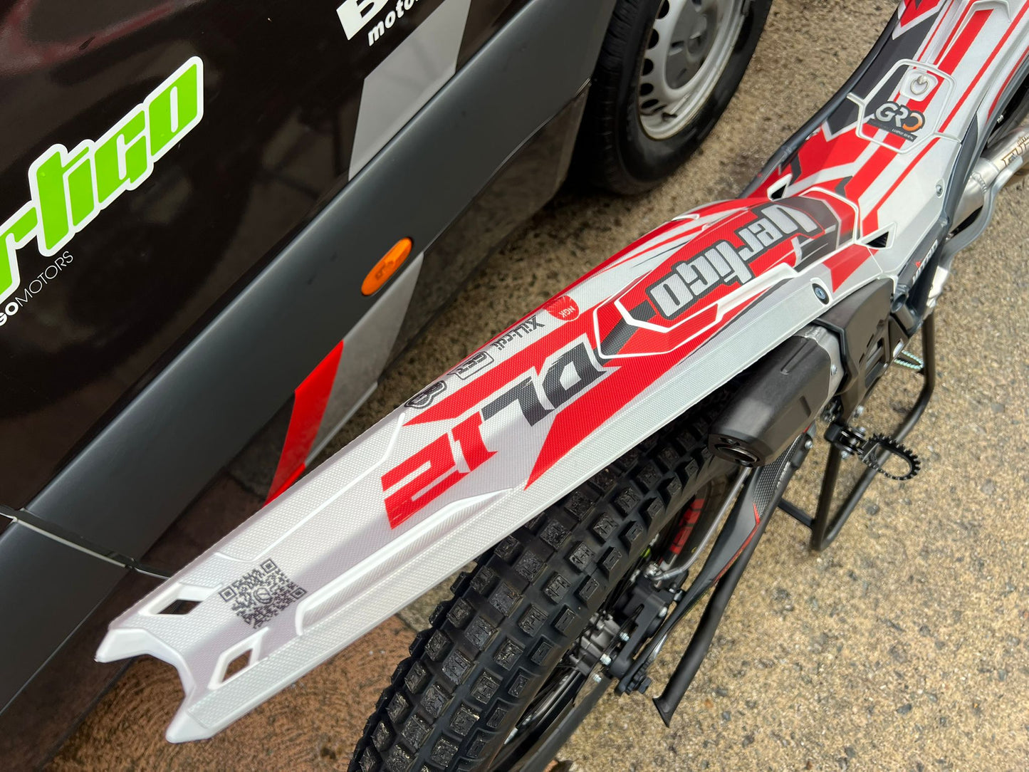 2026 Vertigo Nitro Dougie Lampkin DL26 125cc/250cc/300cc Trials Bike