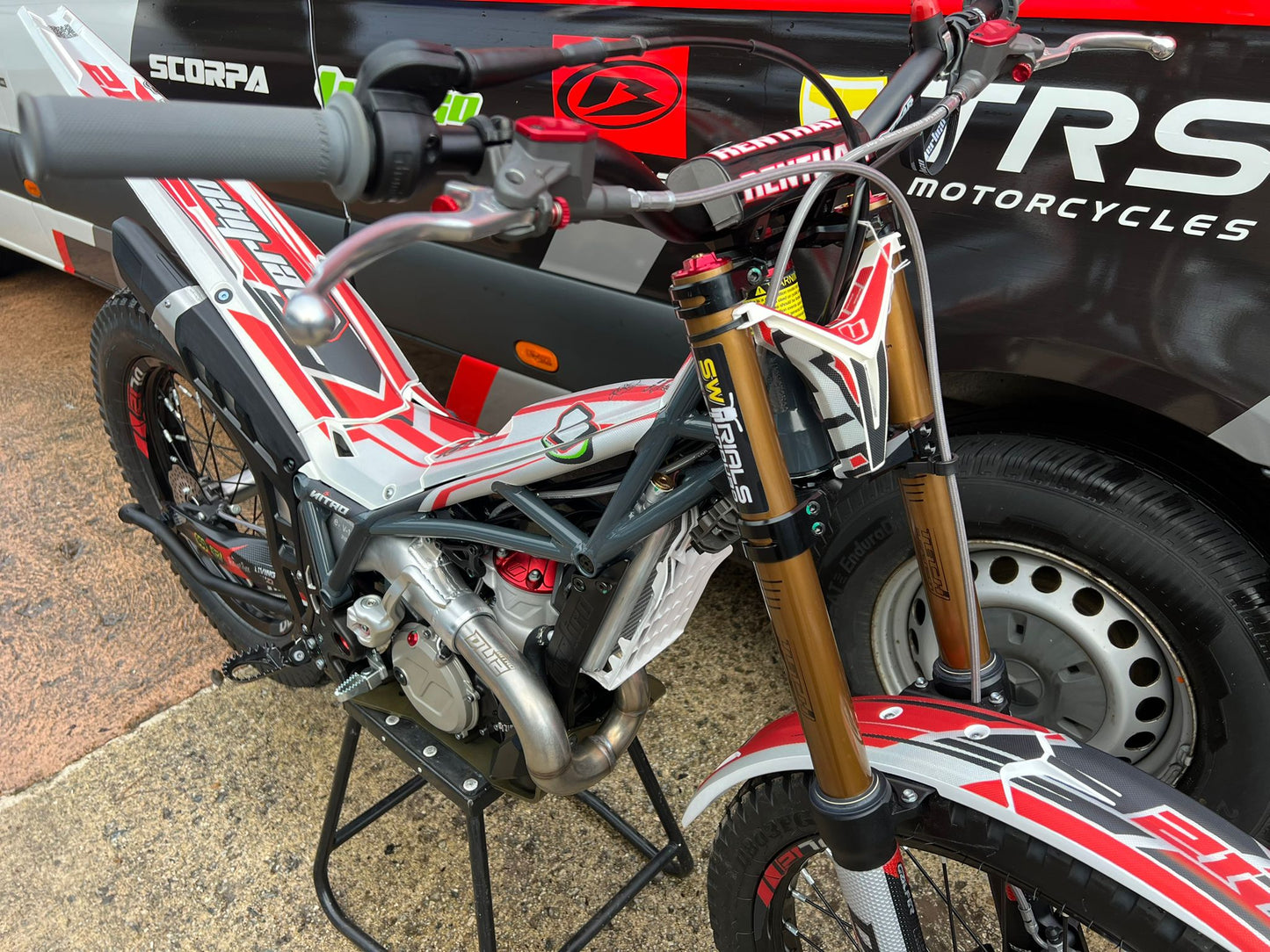 2026 Vertigo Nitro Dougie Lampkin DL26 125cc/250cc/300cc Trials Bike