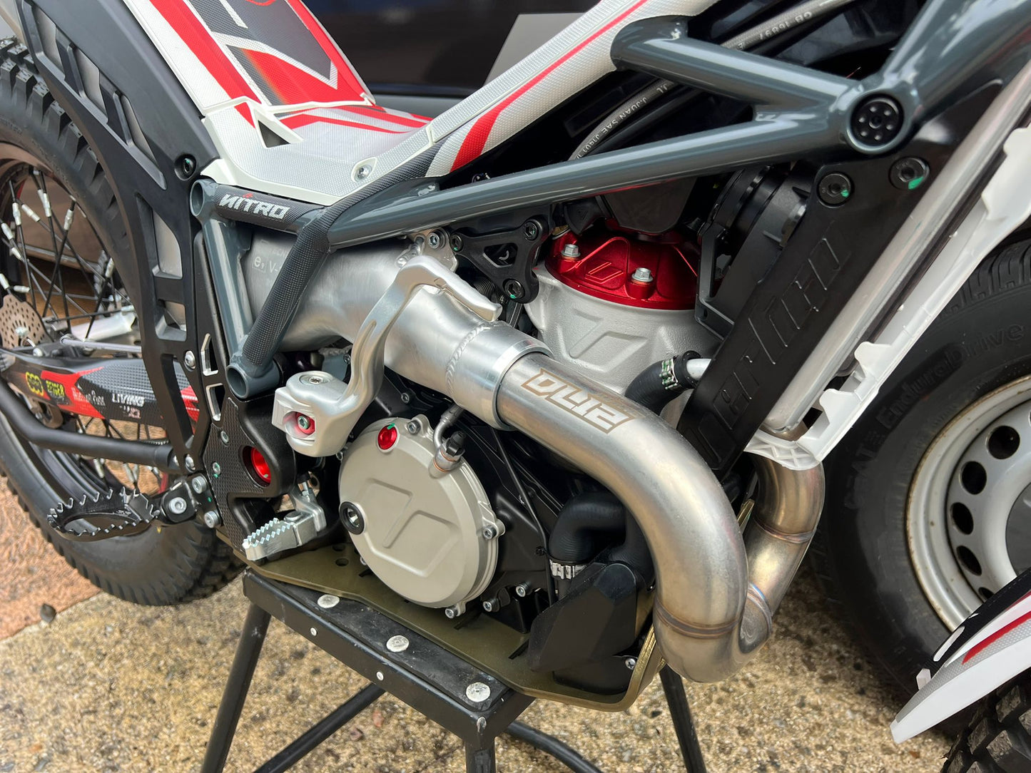 2026 Vertigo Nitro Dougie Lampkin DL26 125cc/250cc/300cc Trials Bike