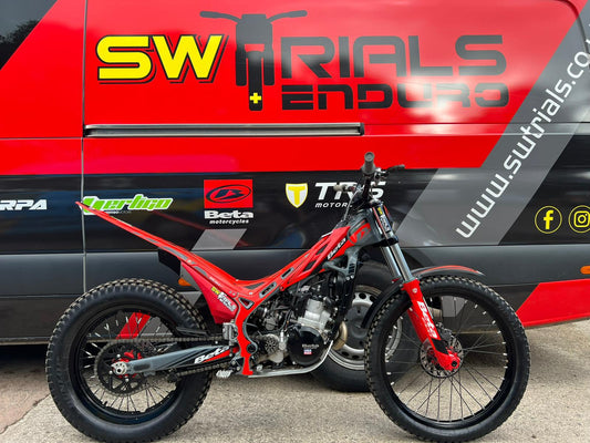 2025 Beta EVO 2T 200cc Trials Bike