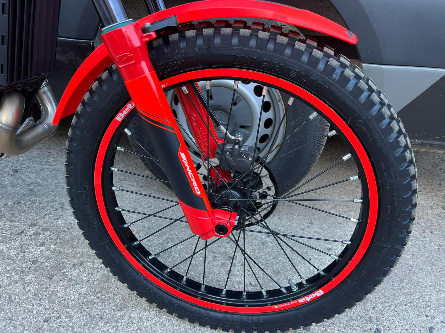 2026 Beta SINCRO 2T 300cc Trials Bike