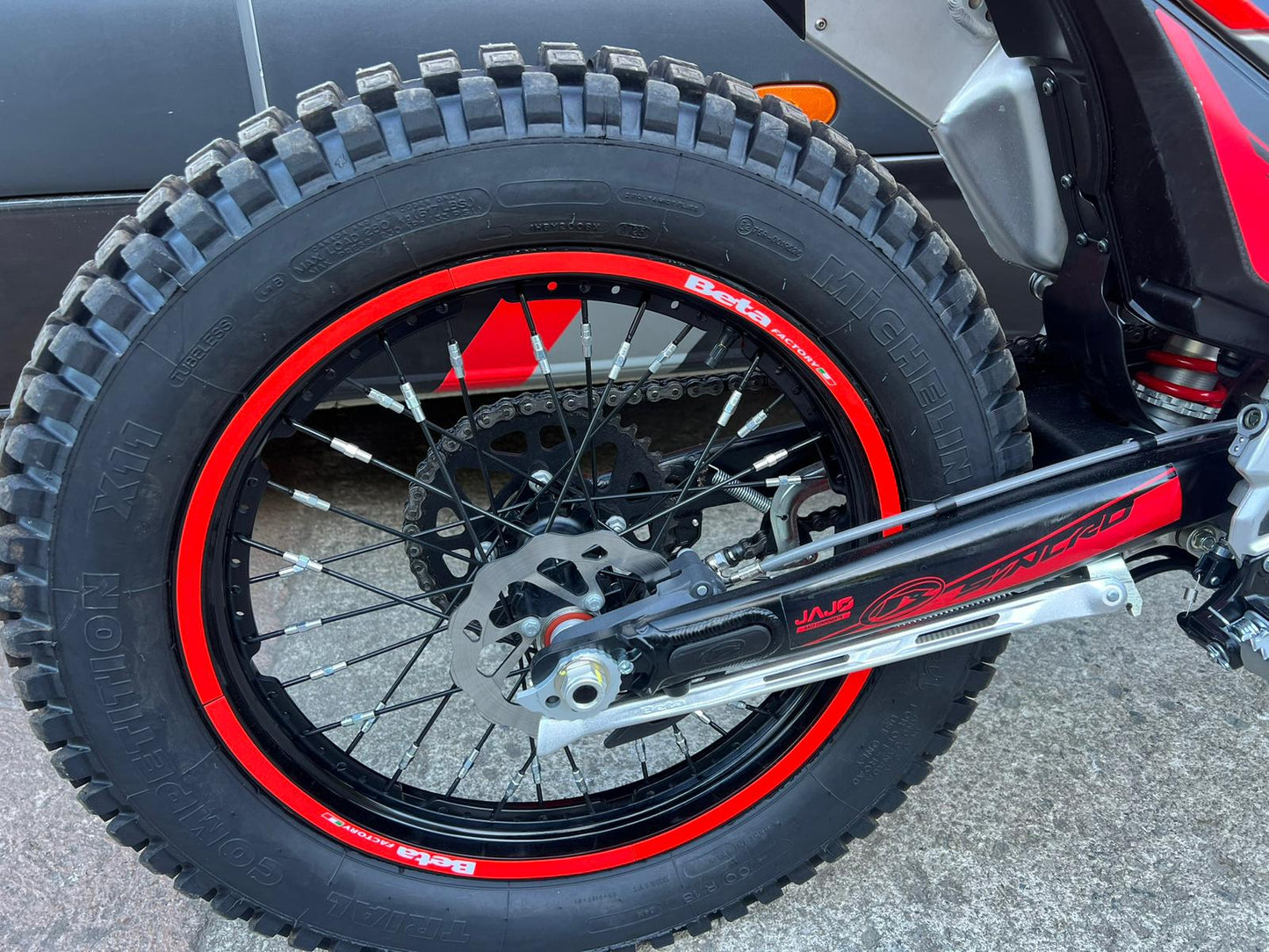2026 Beta SINCRO 2T 300cc Trials Bike