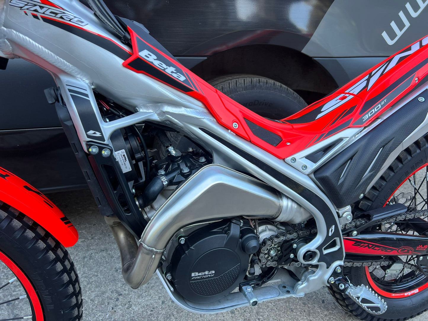 2026 Beta SINCRO 2T 300cc Trials Bike