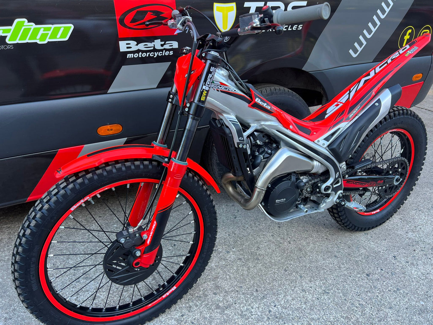 2026 Beta SINCRO 2T 300cc Trials Bike