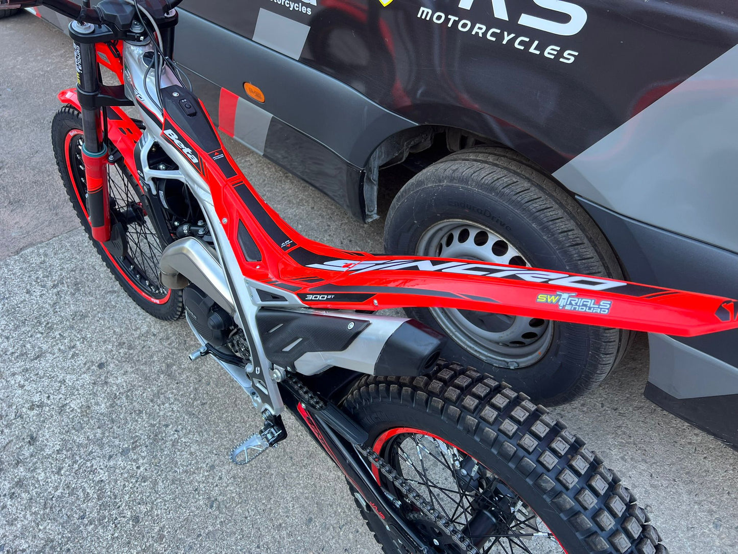 2026 Beta SINCRO 2T 300cc Trials Bike