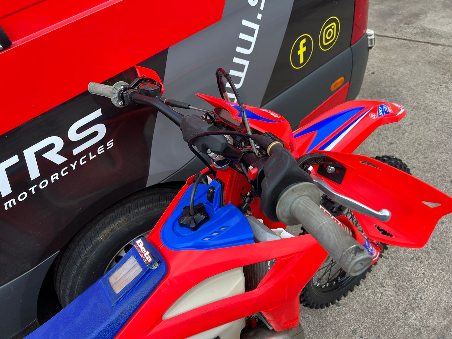 2022 Beta RR Racing 2T 300cc Enduro Bike