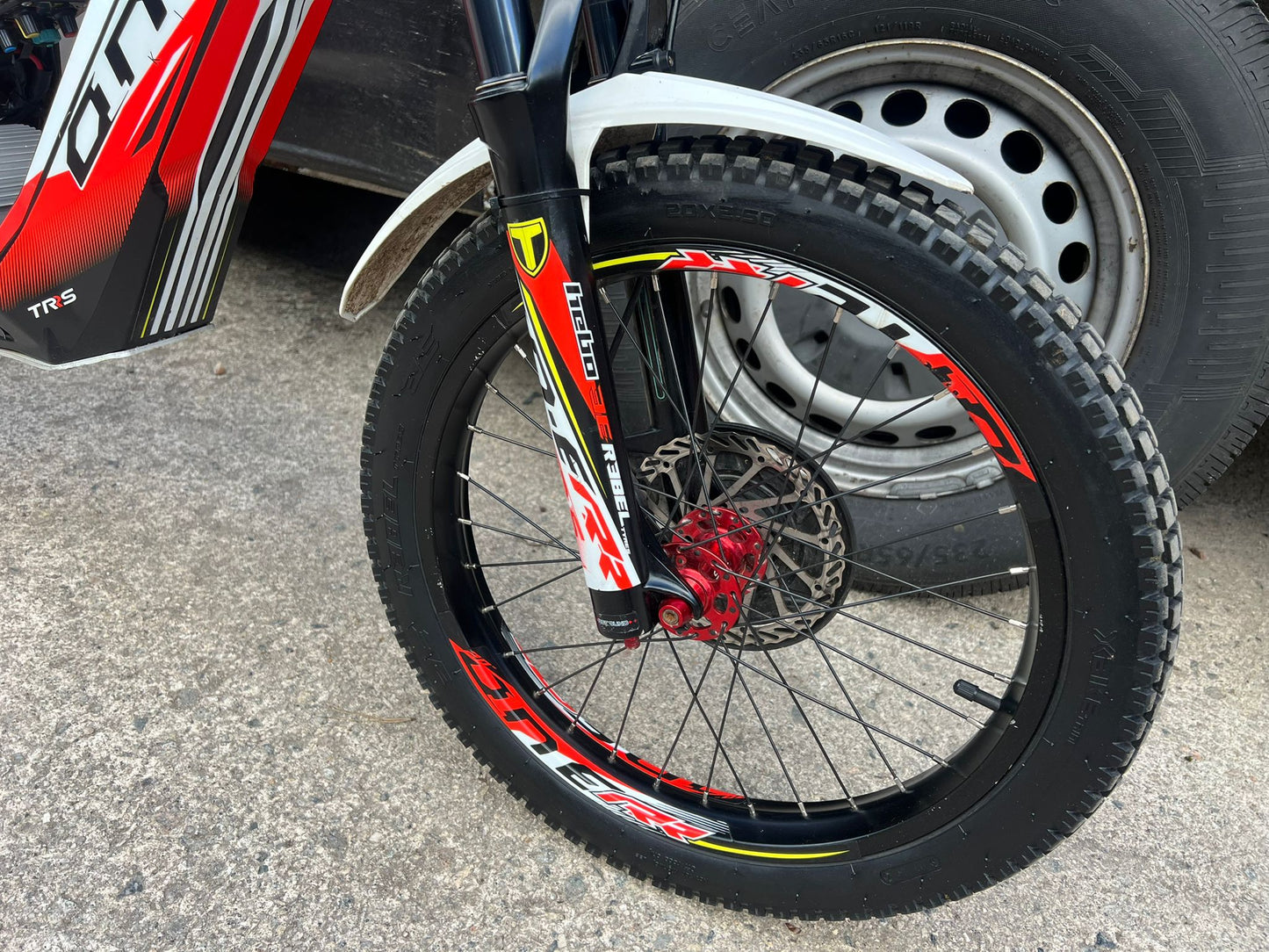 2025 TRS On-E RR 20 Kids Electric Trials Bike