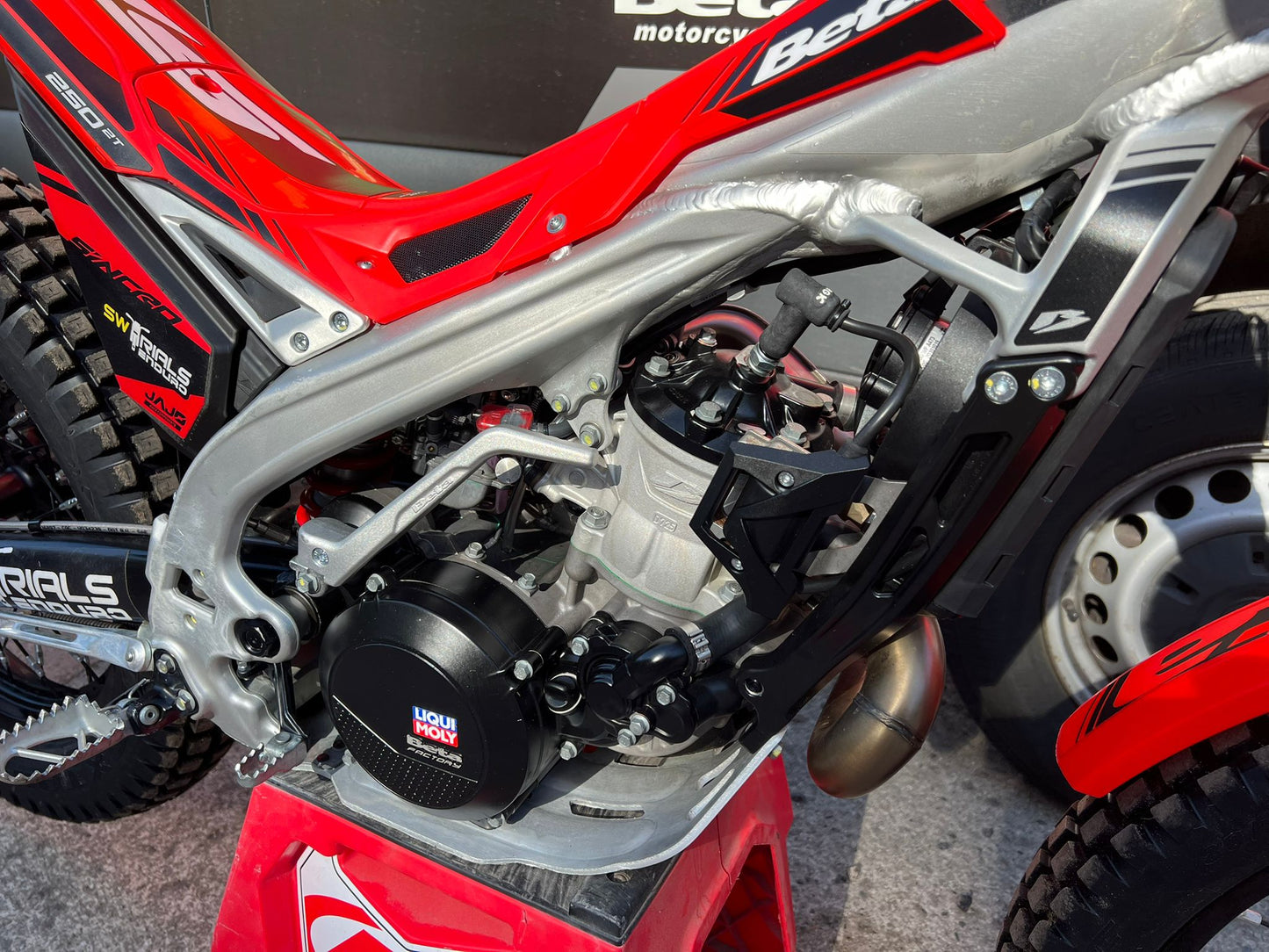 2026 Beta SINCRO 2T 250cc Trials Bike