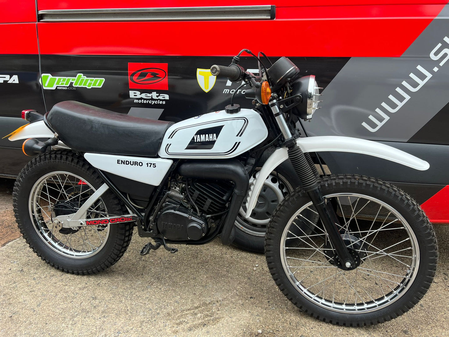 1980 Yamaha DT175 MX 171cc Classic Enduro Bike