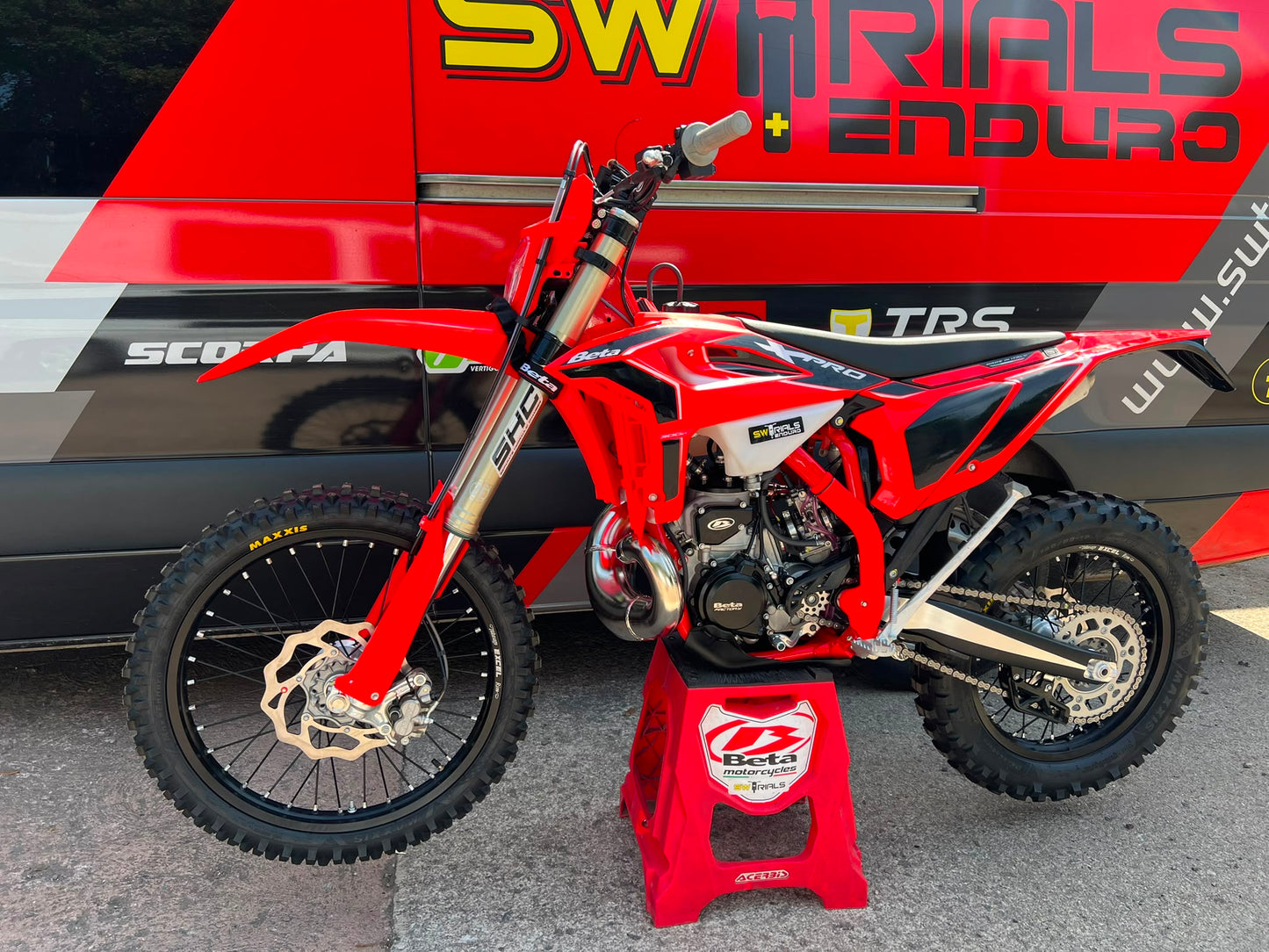 2027 Beta RR X-PRO 2T 250cc/300cc Enduro Bike