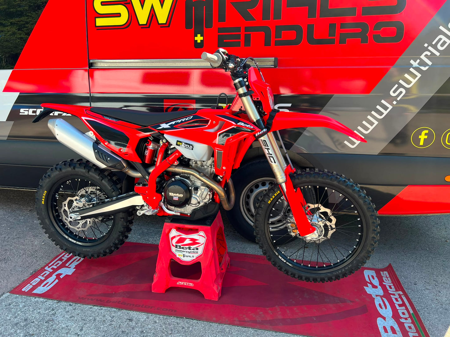 2027 Beta RR X-PRO 4T 350cc/390cc Enduro Bike