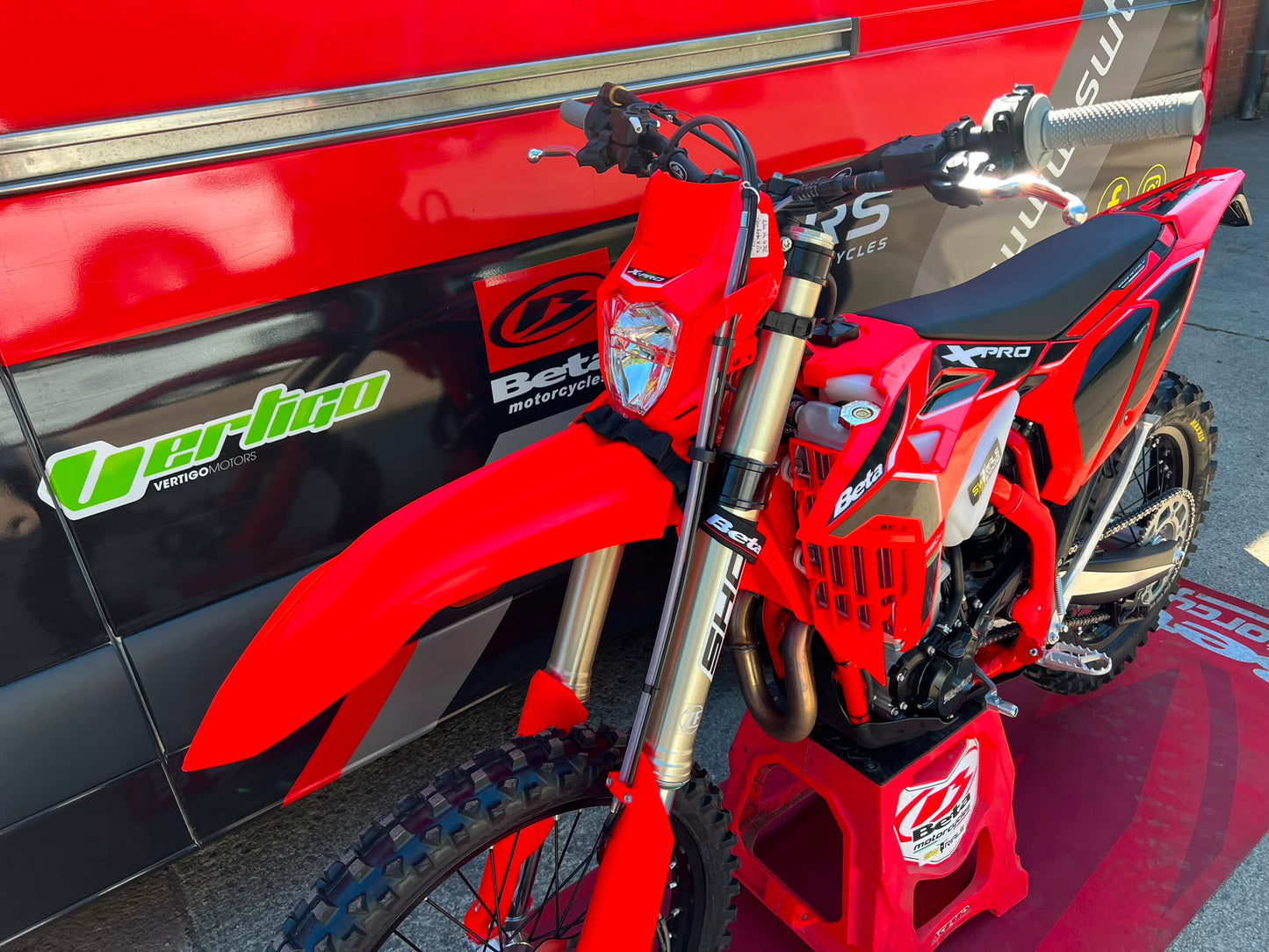 2027 Beta RR X-PRO 4T 350cc/390cc Enduro Bike