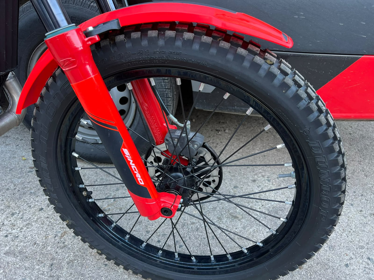 2026 Beta SINCRO 2T 300cc Trials Bike
