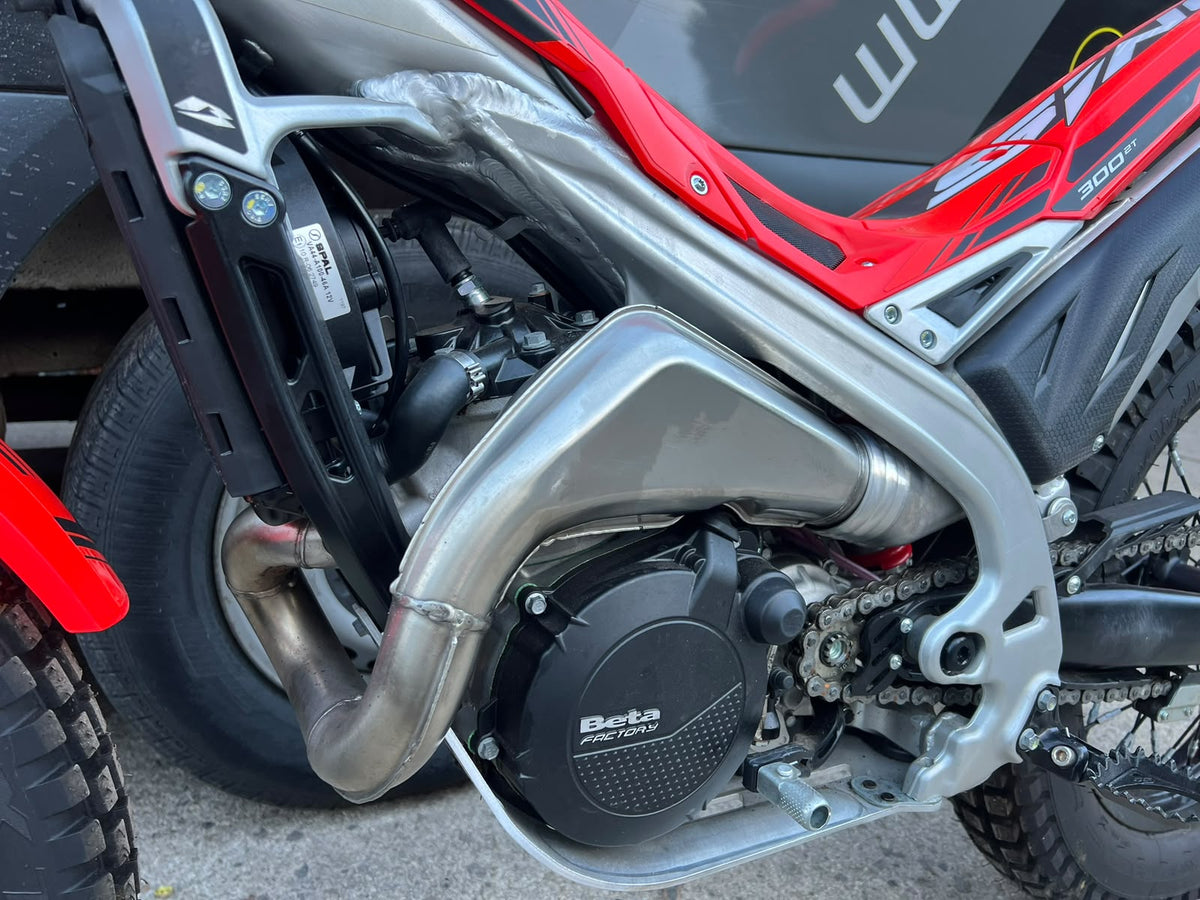 2026 Beta SINCRO 2T 300cc Trials Bike