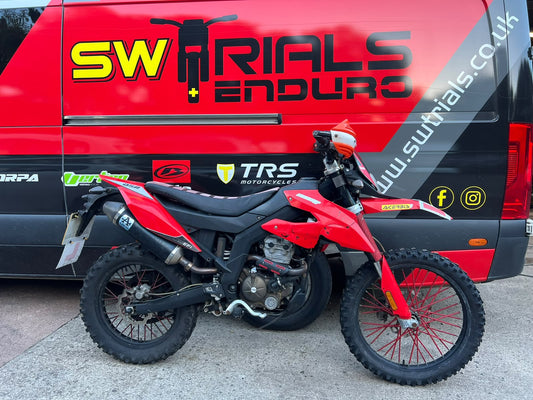 United Motors 4T 125cc Enduro Bike