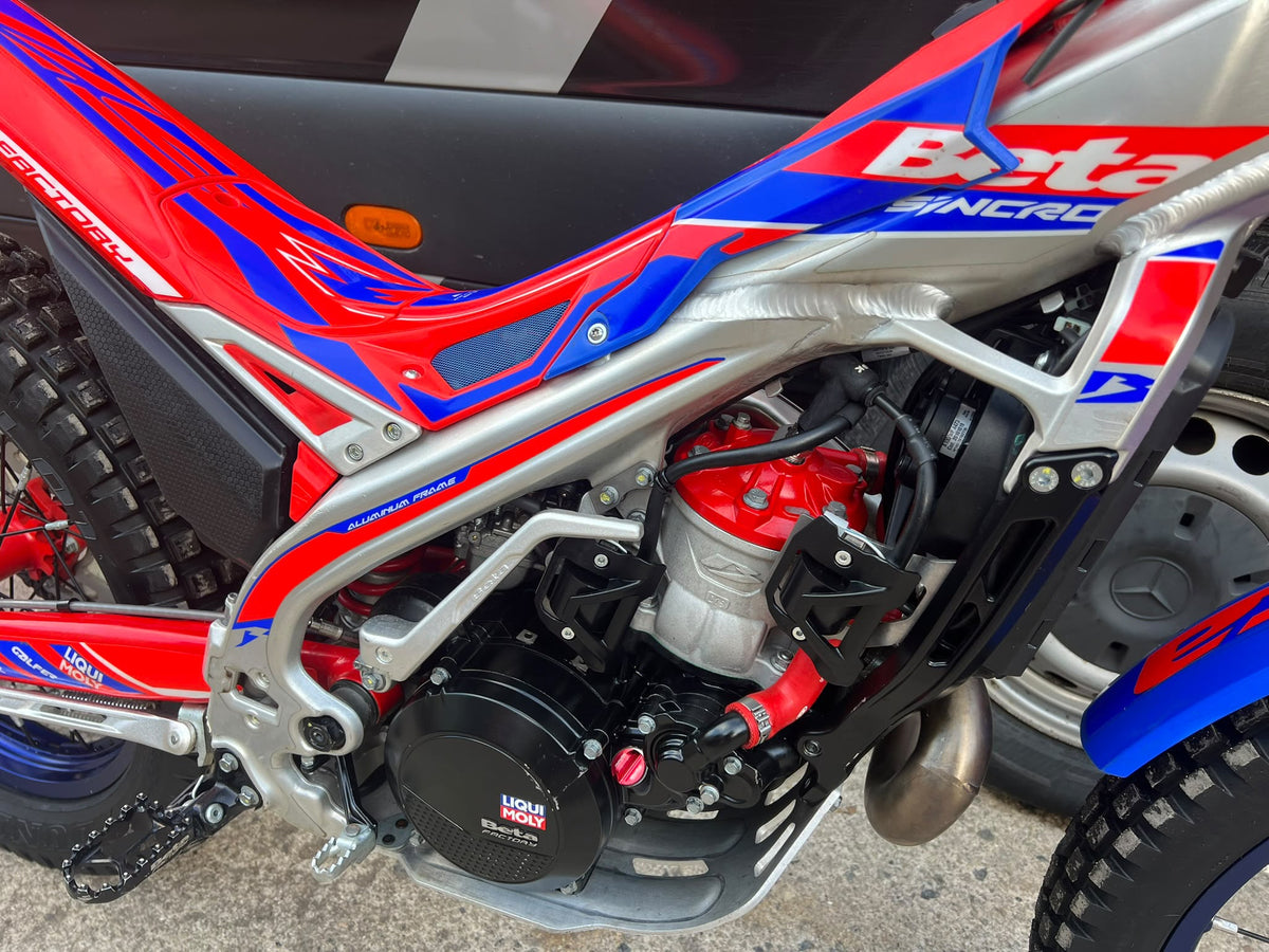 2026 Beta SINCRO Factory 2T 300cc Trials Bike
