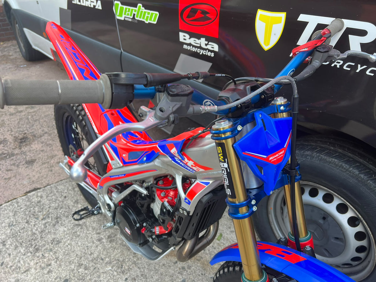 2026 Beta SINCRO Factory 2T 300cc Trials Bike