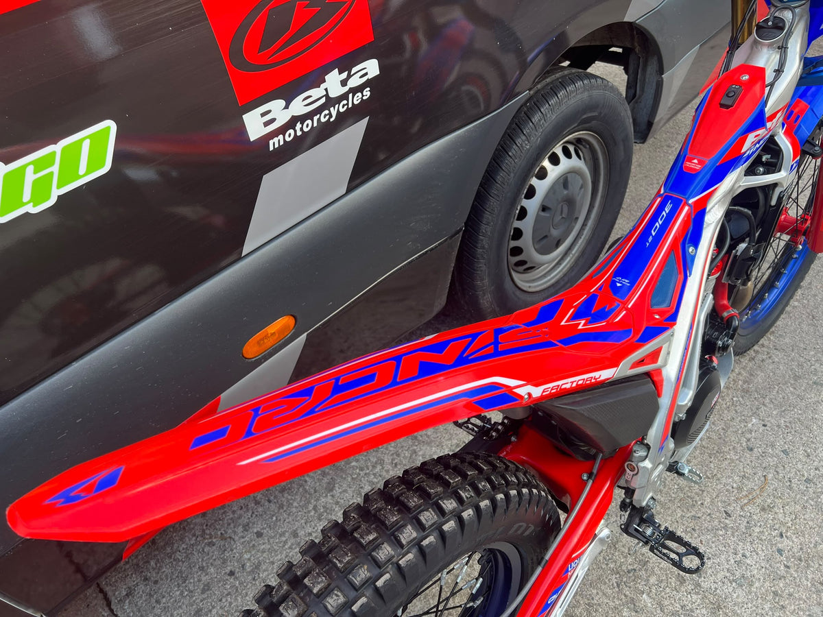 2026 Beta SINCRO Factory 2T 300cc Trials Bike